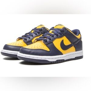 Nike Kids' Navy and Yellow Sneakers